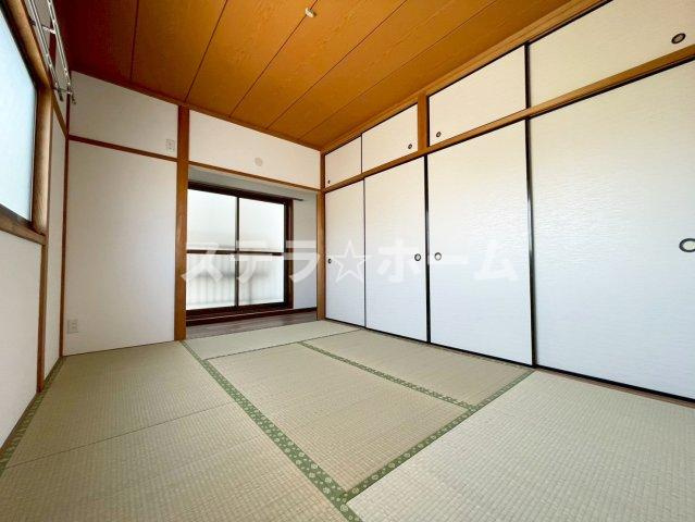 清水2 中古戸建の和室|和室ならではの温かな和の空間で寛ぎの時間を過ごせます
