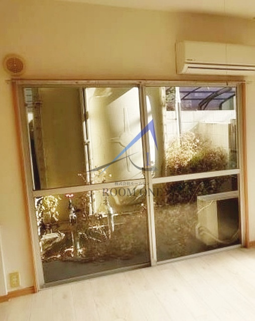 白菊マンションの居間・リビング|洋室のお部屋です。