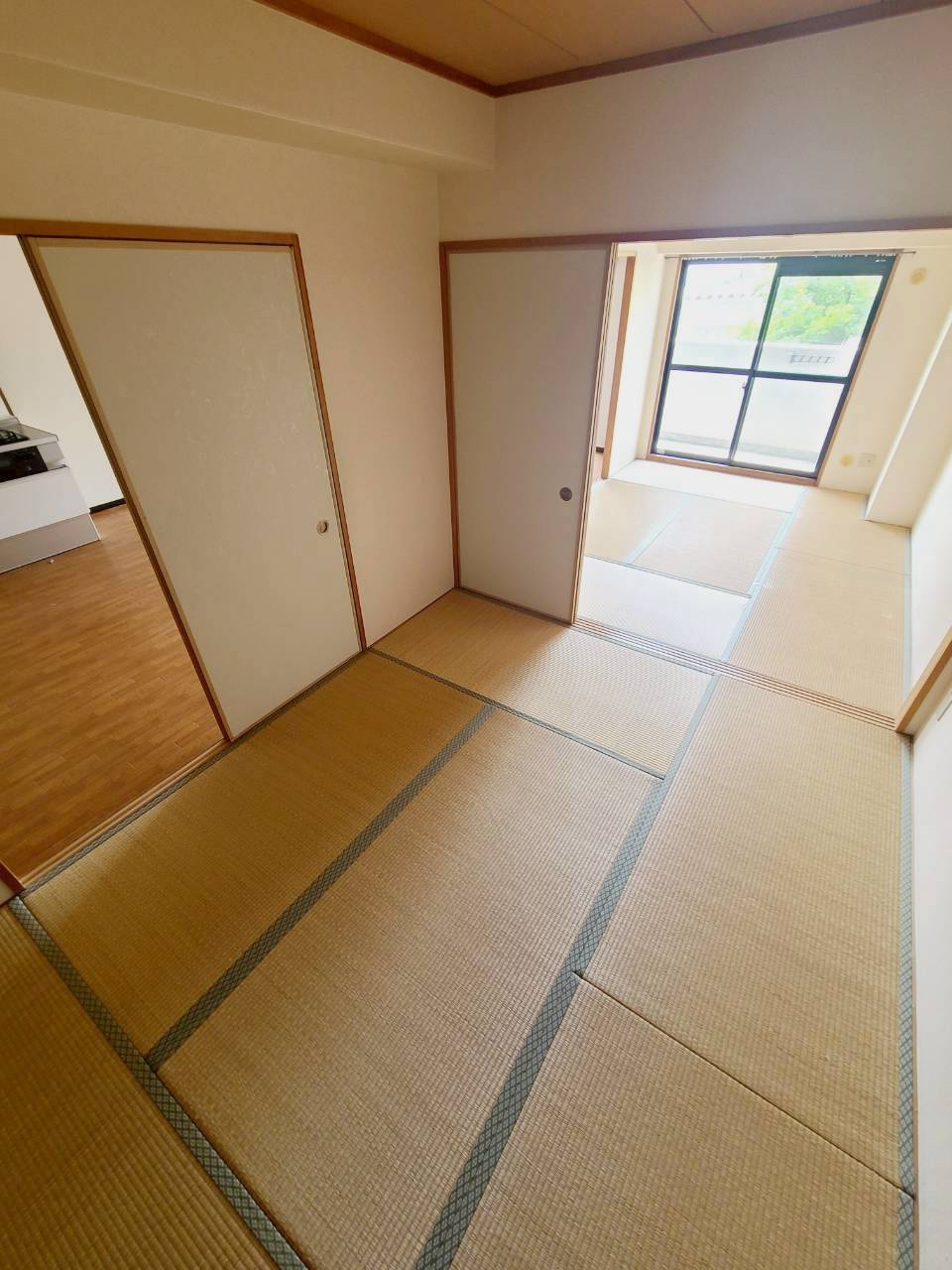 クリスタルの和室
