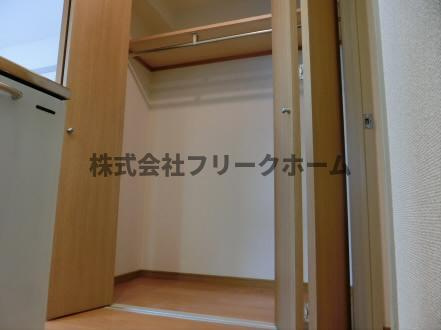 杉並区南荻窪３丁目の賃貸マンションの収納
