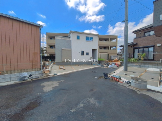草加市青柳7丁目 新築分譲住宅 全6棟 6号棟の前面道路含む現地写真