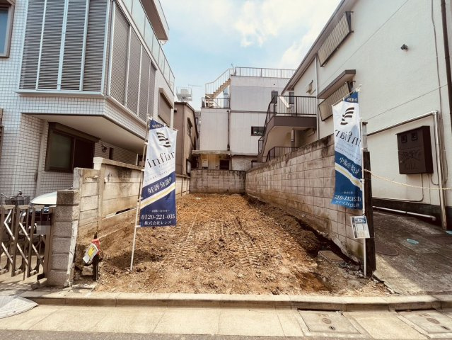 【外観】 | ～インフィーア Vol.76 　中野区南台３丁目　ブランド新築戸建て～  | 【建築中】「中野富士見町」駅　徒歩10分で利便性も良好