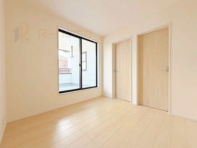 水戸市堀町第23　新築戸建て　1号棟のその他|ホールから出入り可能なバルコニー！プライバシーに配慮した嬉しい間取りプラン♪