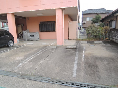 【駐車場】 | ブロッサム氷室