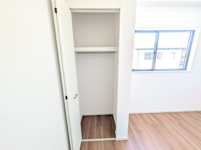 土浦市上高津2期　新築戸建て　5号棟の収納