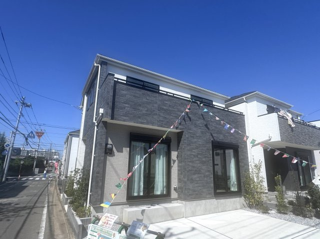 松戸市新松戸６丁目新築戸建【新松戸南小学校：4分】の外観|I号棟外観・4月12日撮影・もうすぐ完成！
