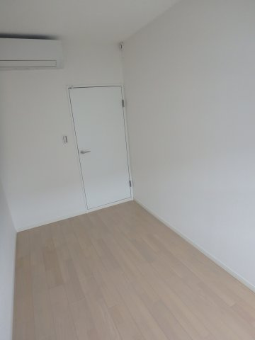 若葉グリーンハイツD号棟の洋室