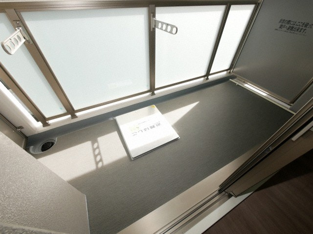 大阪市浪速区難波中３丁目の賃貸マンションのバルコニー
