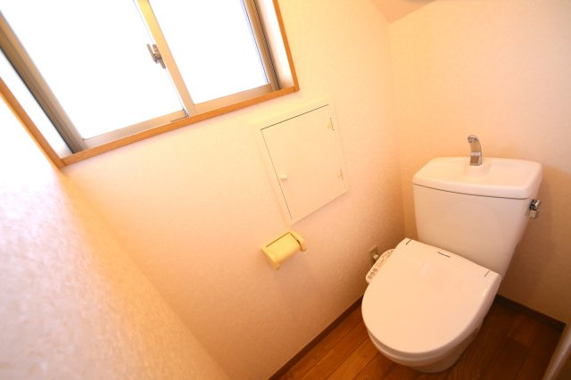 中古戸建　白岡市西３丁目　のトイレ