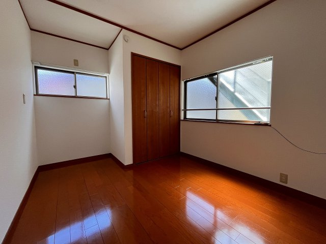 スカイハイツ日暮の居間・リビング