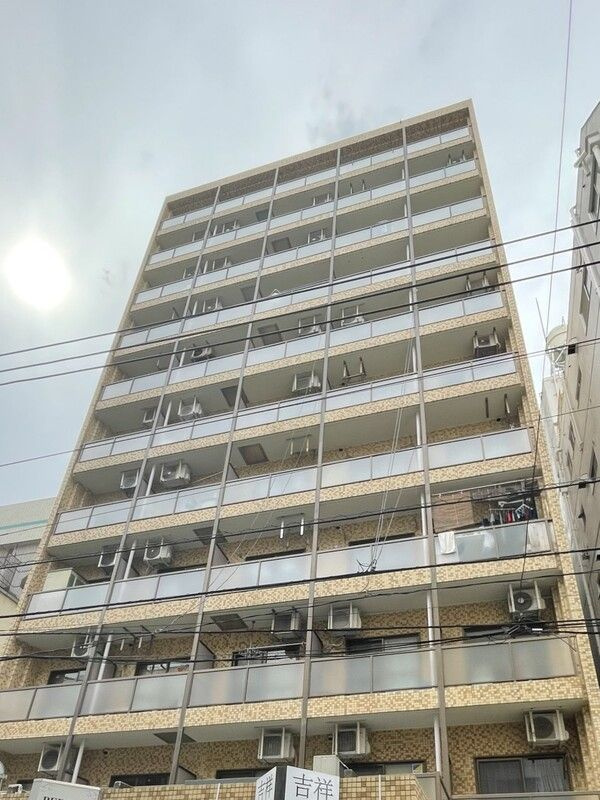上野アビタシオンの外観