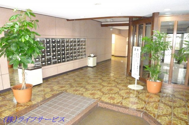 【エントランス】 | 西中島ホワイトハイツ | エントランスホール