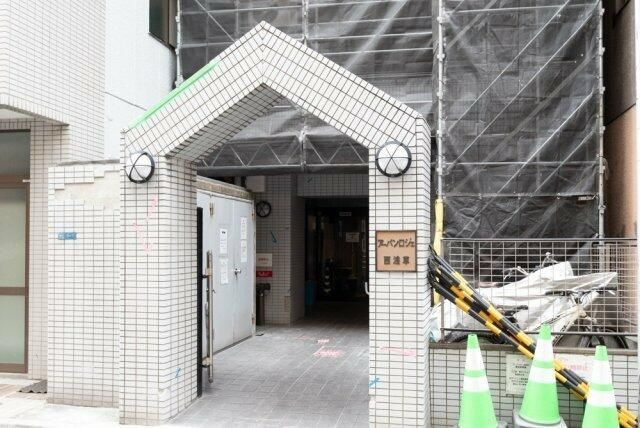 アーバンロジェ西浅草のエントランス