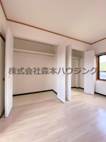 【収納】 | 　私市ロイヤルマンション | たっぷりとした収納スペースです