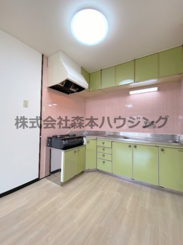 【キッチン】 | 　私市ロイヤルマンション | お料理しやすいキッチンです