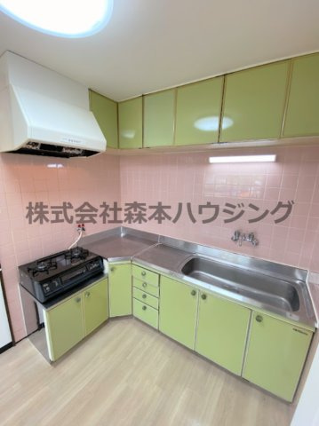 【キッチン】 | 　私市ロイヤルマンション | キッチンでお料理をお楽しみください