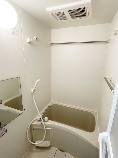 板橋区幸町のアパートの浴室