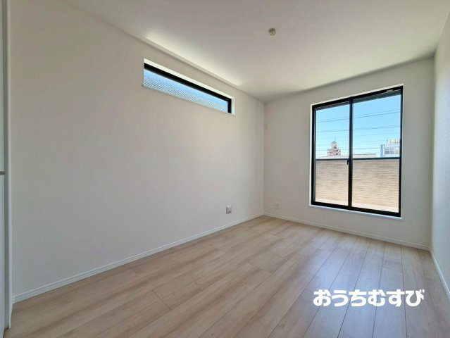 春日井市西本町3丁目216番(全1棟)の洋室
