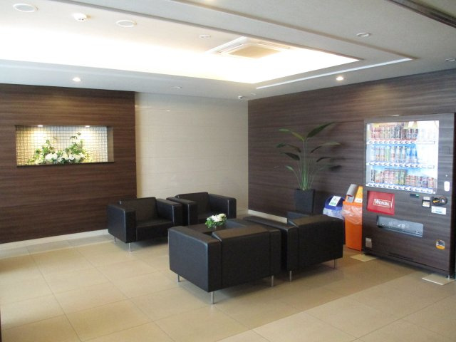 グランドパレス一枝東棟（C-12）のロビー