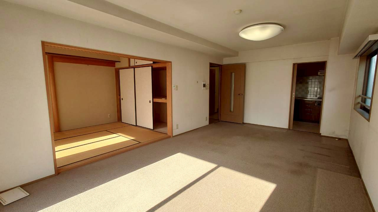 【居間・リビング】