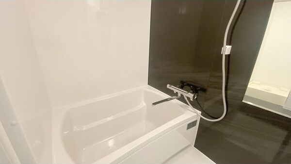 lives residence 太閤通の浴室