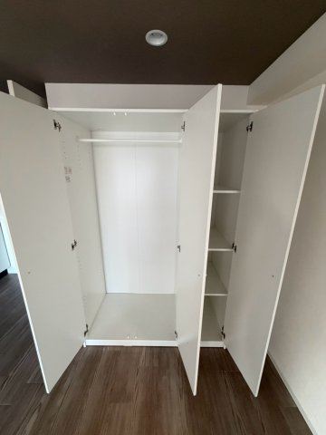lives residence 太閤通の収納