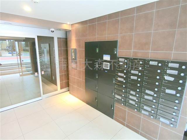 パティーナ蒲田Duoのエントランス|防犯カメラTVモニター付オートロック宅配BOXメールBOX管理人室