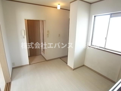  | メゾンロイヤル