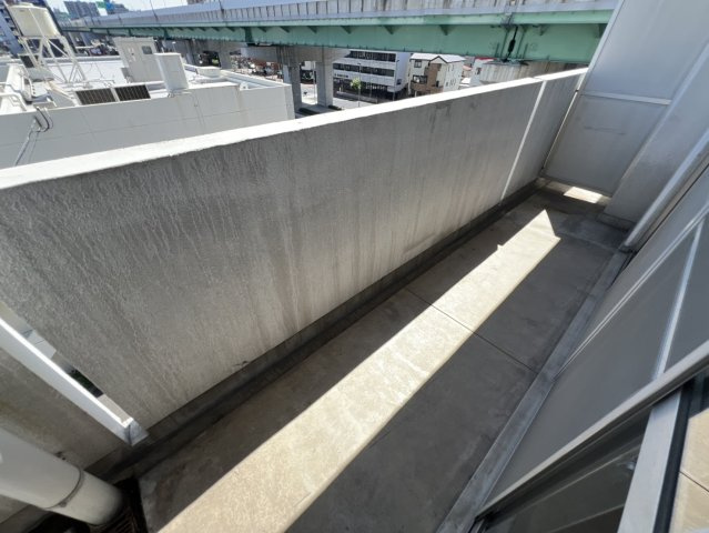 コスモハイム七番町のバルコニー