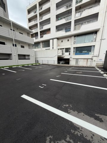 S-RESIDENCE高岳ardent(アーデント)の駐車場