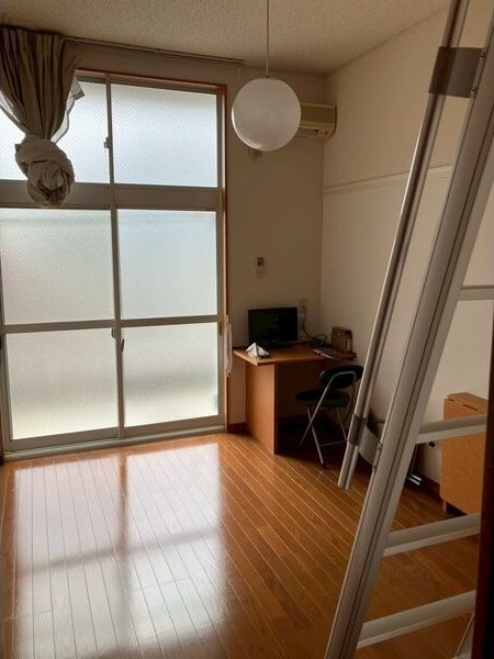 ピオニエ川名