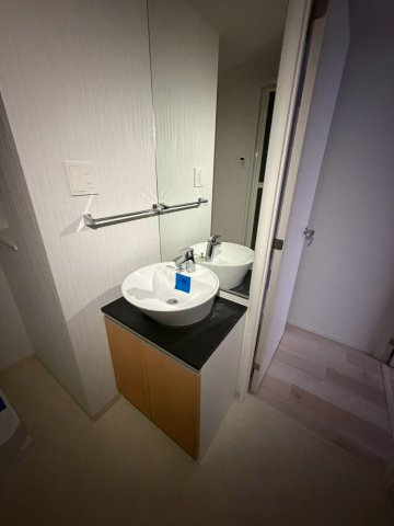 クレストタップ名古屋ウエストの独立洗面台