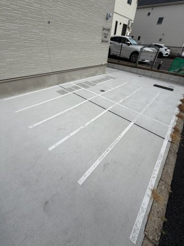 リヴェール神郷の駐車場