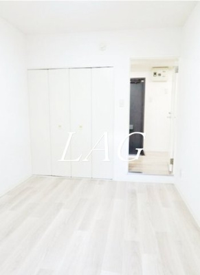 【居間・リビング】 | アムール戸山 | 洋室のお部屋です。