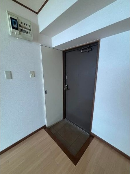 ラ・クール泉の玄関