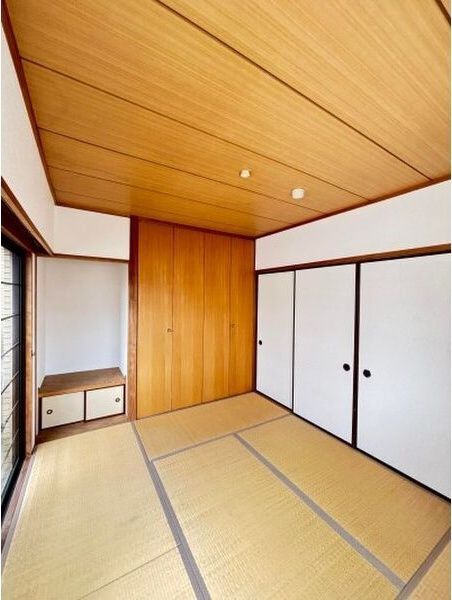 ラ・クール泉の和室