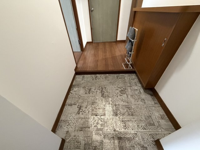 松月アイリスの玄関