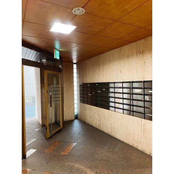 ナビシティ大須Ⅱのエントランス