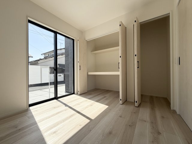 【内装】 | よかタウン倉敷市田ノ上3期 (全1棟) | 1階洋室(4.5帖)
