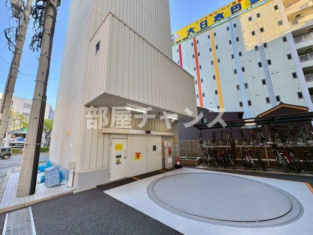 LaSante東別院の駐車場