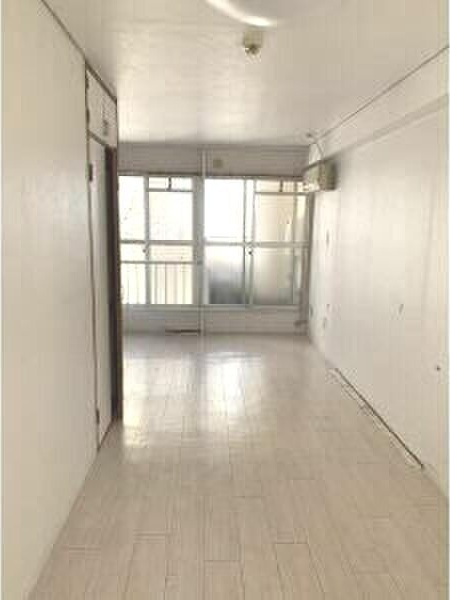 名古屋市昭和区花見通１丁目の賃貸マンションの居間・リビング