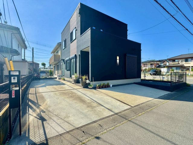 【長期優良オール電化】常総市水海道山田町中古戸建(タマホーム)の駐車場