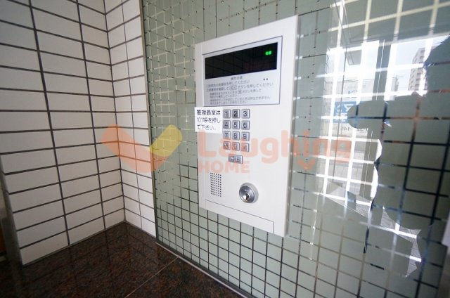 メゾンド・プレサージュのエントランス|毎日通るエントランスはこのようになっています