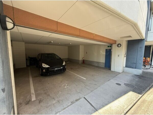 THE RESIDENCE IMAIKE NORTHの駐車場