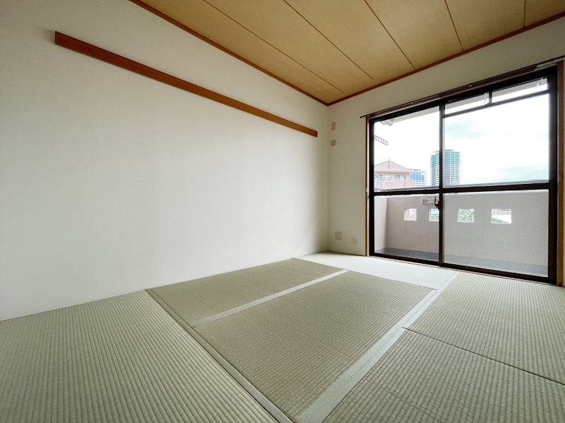 セレーヌコート中山手の和室