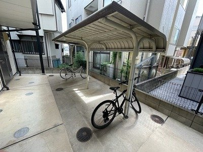 レオパレスウィンヒルのその他|駐輪場