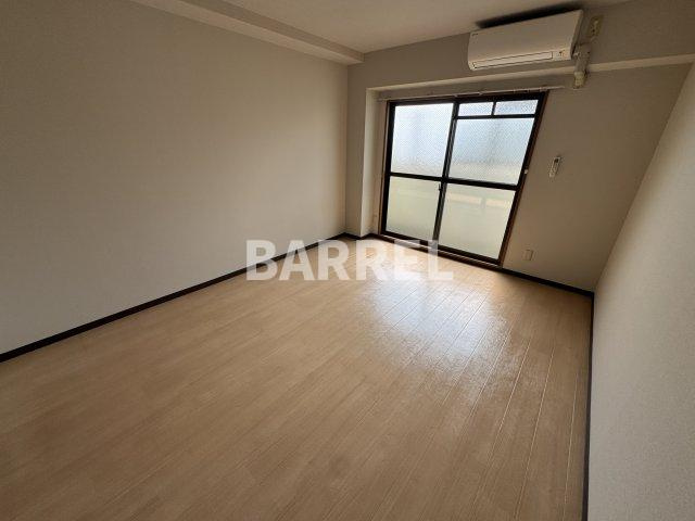 シャンヴェルジェ豊中Ⅱの居間・リビング