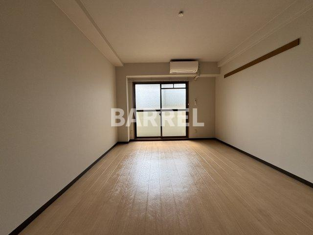 シャンヴェルジェ豊中Ⅱの居間・リビング