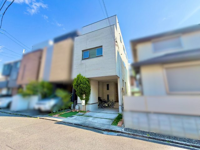 昭和区池端町二丁目戸建の前面道路含む現地写真|外観写真
