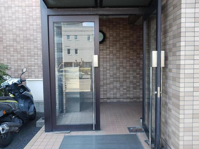 【エントランス】